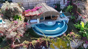 Seaview Faralya Butik Hotel