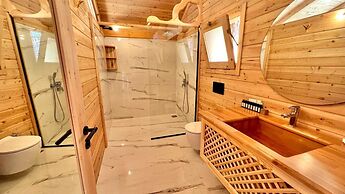 Seaview Faralya Butik Hotel