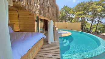 Seaview Faralya Butik Hotel