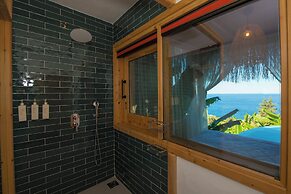 Seaview Faralya Butik Hotel