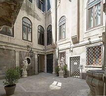 Venice Palace Tintoretto