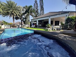 Baan Sudrak Pool Villa Hua Hin
