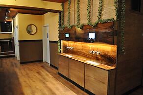 K7 Bed and Breakfast