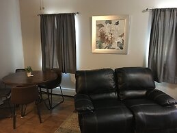 Riverdale Inn