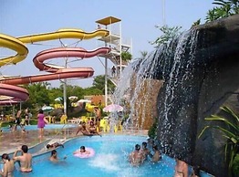 Golden Dolphin Grand Hotel - Apartamento