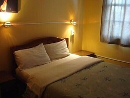 Blue House Youth Hostel