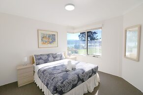 Pelican Waters