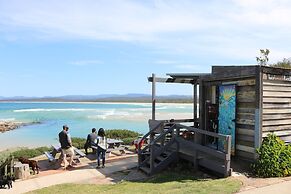 Pelican Waters