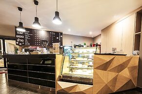 Green Point Residence Hotel