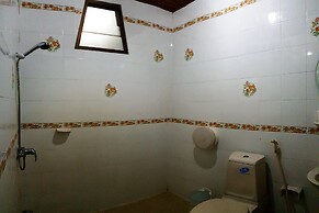 Beau and Blonde House Kamala