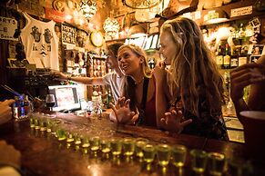 Long Street Backpackers
