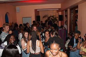 Long Street Backpackers