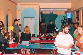 Long Street Backpackers