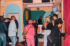 Long Street Backpackers