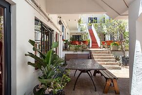 Long Street Backpackers