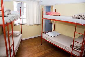 Long Street Backpackers