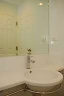 The Legend Boathouse - 904