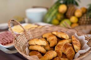 Nungwi Dreams by Mantis