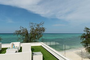 Nungwi Dreams by Mantis