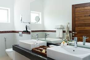 Nungwi Dreams by Mantis