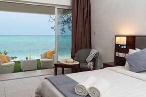 Nungwi Dreams by Mantis