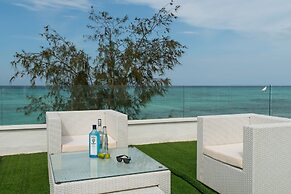 Nungwi Dreams by Mantis