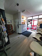 Devine Beach Hotel, Westcliff Southend-On-Sea