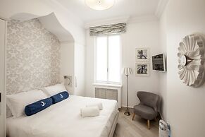 Marina Hotel Charming Rooms