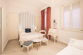 Marina Hotel Charming Rooms