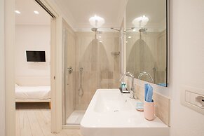 Marina Hotel Charming Rooms