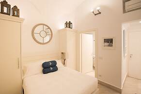 Marina Hotel Charming Rooms