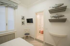 Marina Hotel Charming Rooms