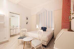 Marina Hotel Charming Rooms