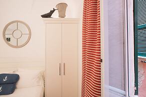 Marina Hotel Charming Rooms