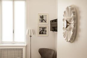 Marina Hotel Charming Rooms