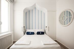 Marina Hotel Charming Rooms