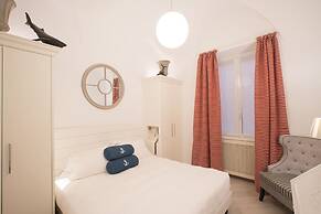 Marina Hotel Charming Rooms