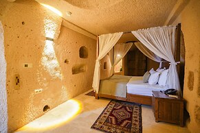Helike Cave Suites