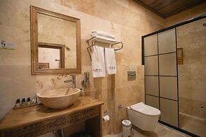 Helike Cave Suites