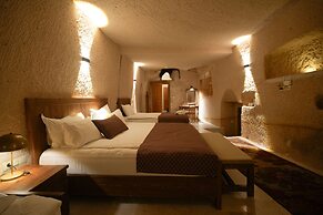 Helike Cave Suites