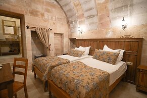 Helike Cave Suites