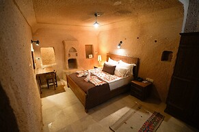Helike Cave Suites