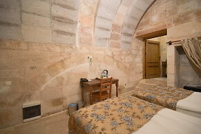 Helike Cave Suites