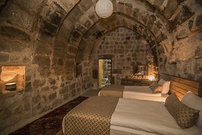Helike Cave Suites