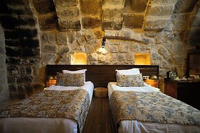 Helike Cave Suites