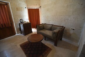 Helike Cave Suites