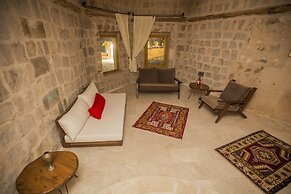 Helike Cave Suites
