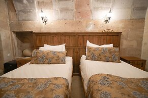 Helike Cave Suites