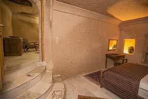 Helike Cave Suites
