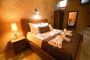 Helike Cave Suites